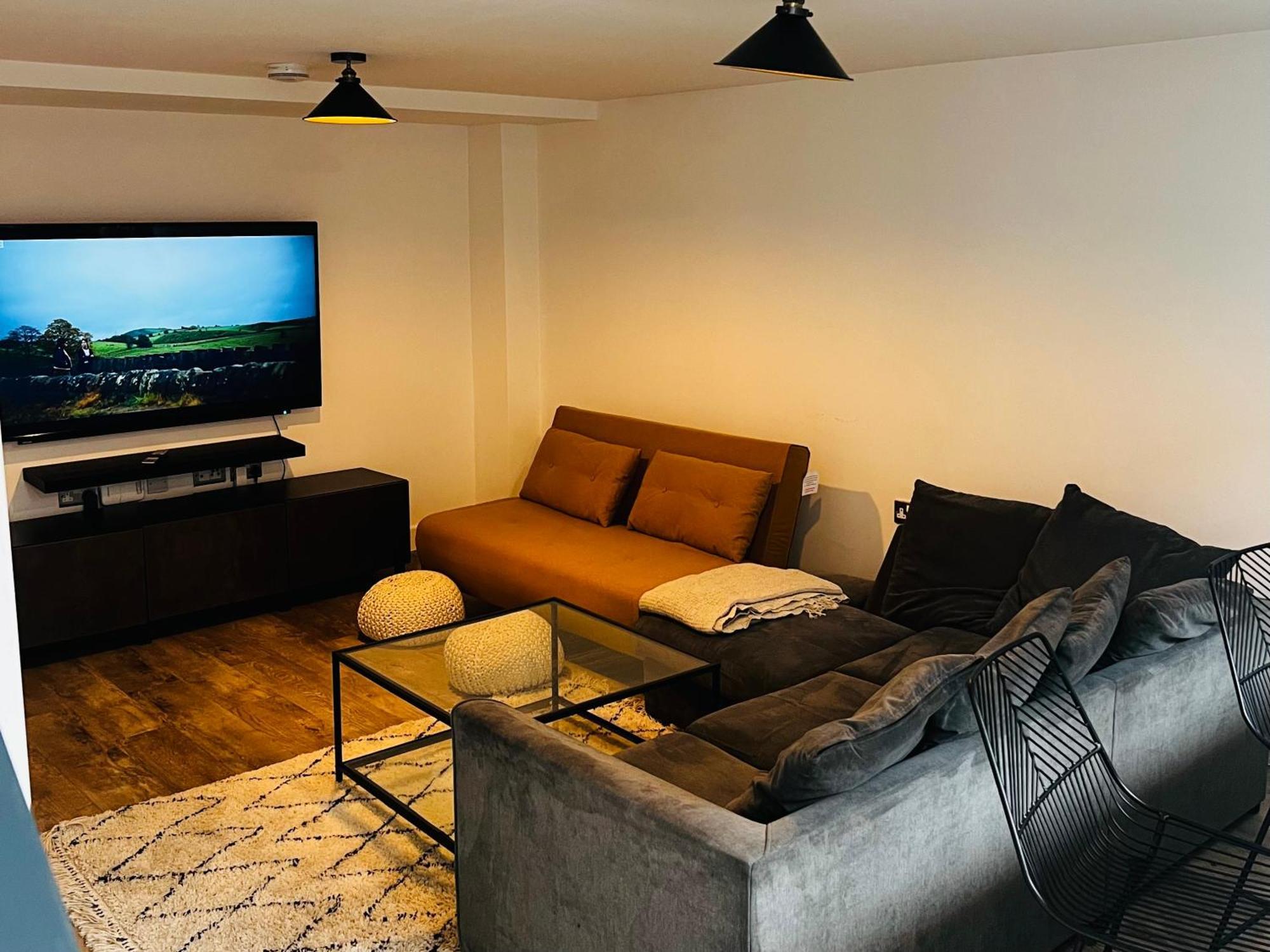Luxurious 1-Bedroom With Parking Birmingham Exteriör bild